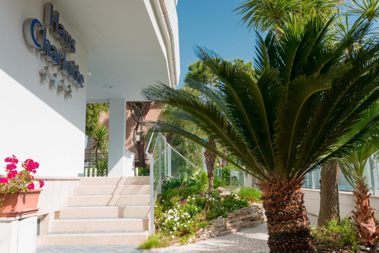 Hotel Haus Charlotte San Benedetto del Tronto Kültér fotó