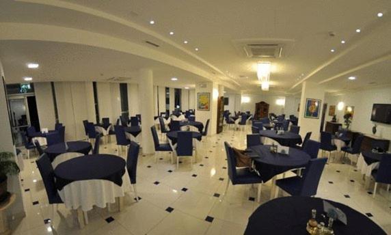 Hotel Haus Charlotte San Benedetto del Tronto Kültér fotó
