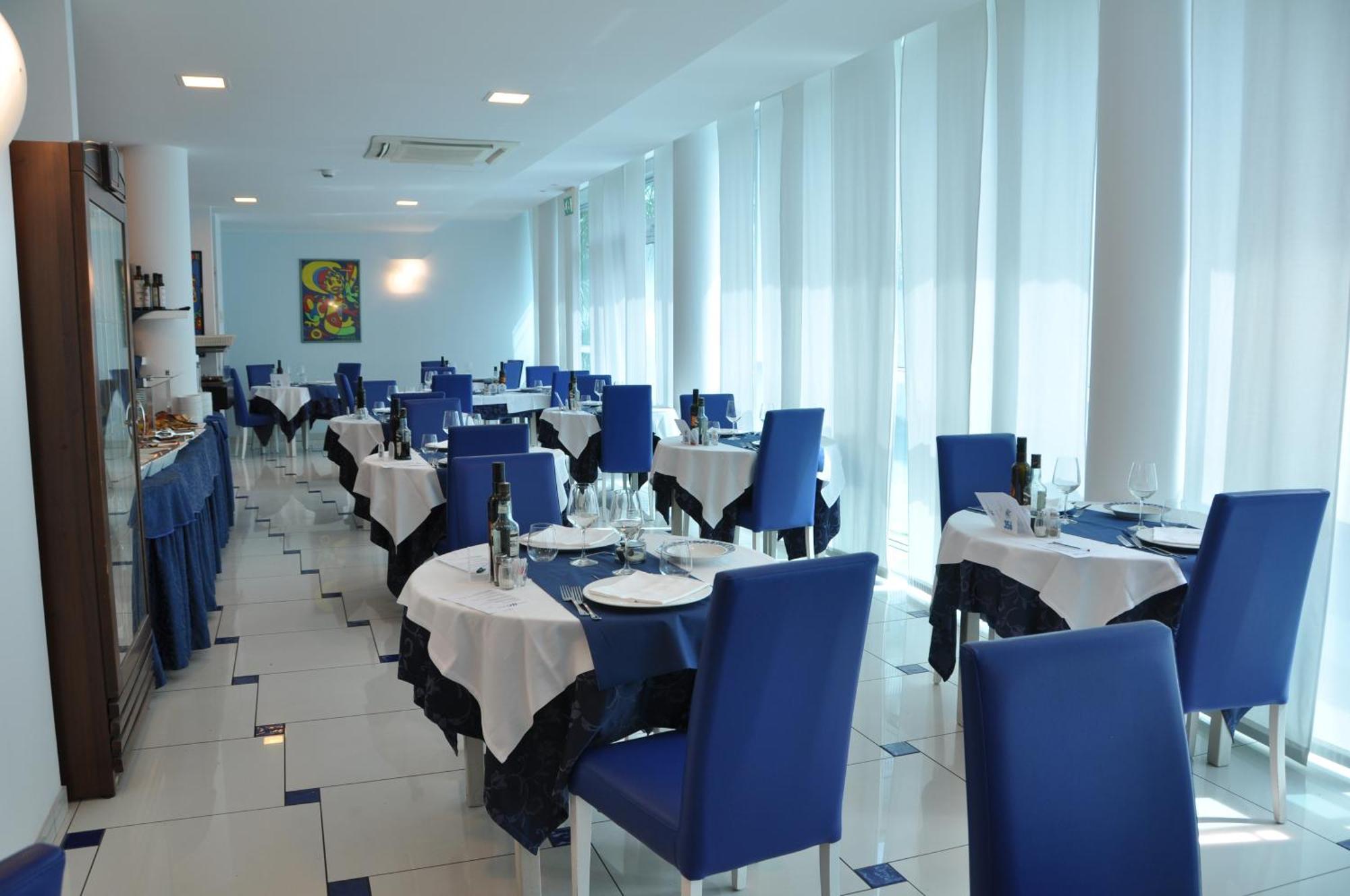 Hotel Haus Charlotte San Benedetto del Tronto Kültér fotó