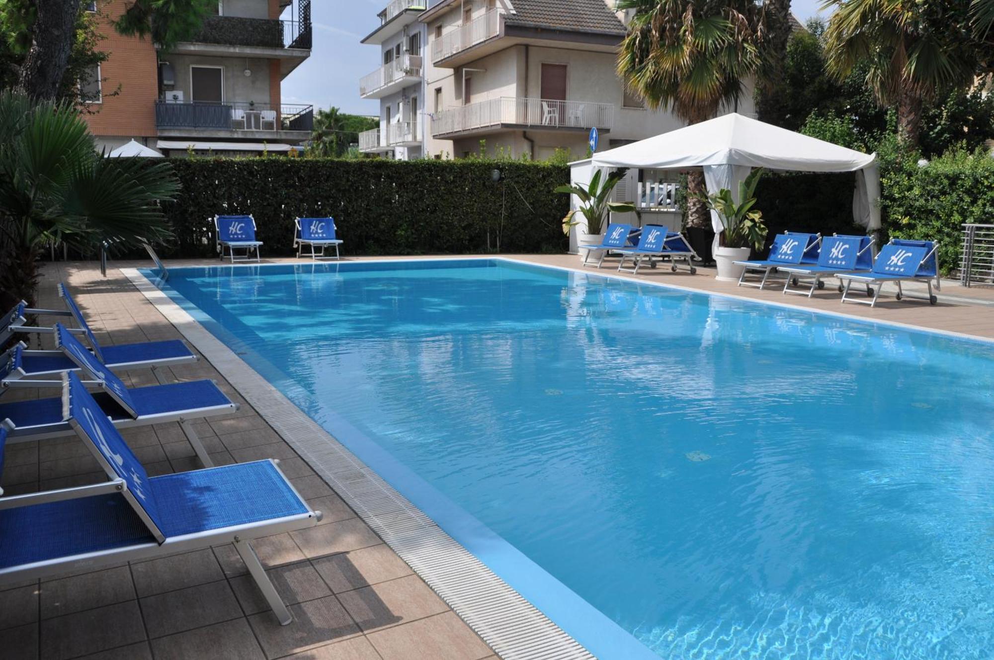 Hotel Haus Charlotte San Benedetto del Tronto Kültér fotó